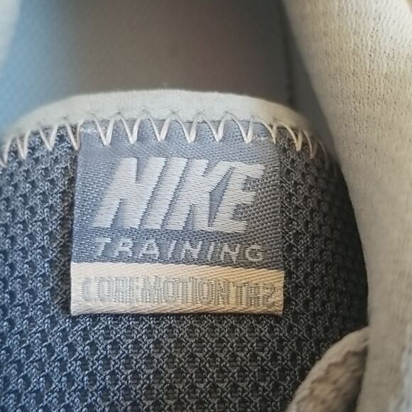 Nike Core Motion Sneakers Size 9.5 - Picture 6 of 8